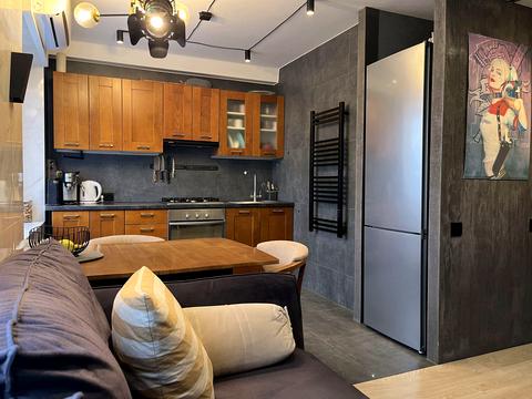 квартира за адресою Миколи Міхновського бульв. (Дружби Народів), 3-А