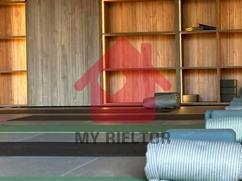 комерційна за адресою Університетська вул., 25