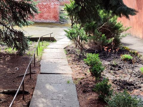 комерційна за адресою Володимира Винниченка вул. (Куйбишева), 6