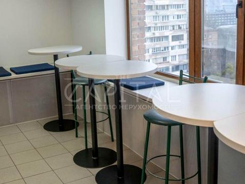 комерційна за адресою Лесі Українки бульв., 34