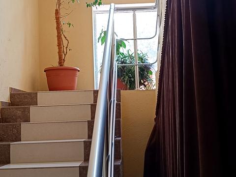 комерційна за адресою Лазурна вул. (Гайдара), 3А