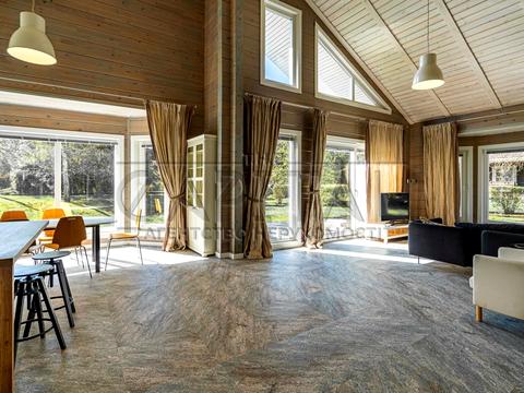 будинок за адресою Центральна вул.