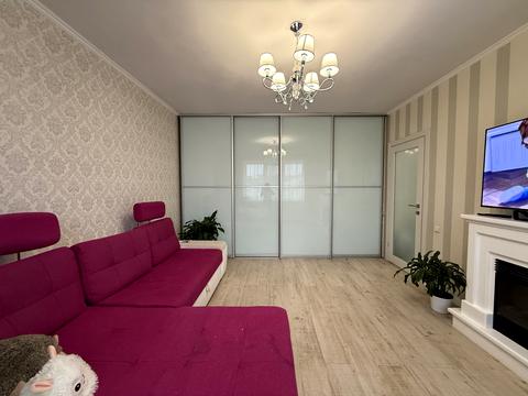 квартира по адресу Степана Бандери ул., 7/1