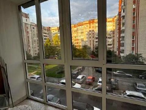 квартира за адресою В'ячеслава Чорновола просп. (), 16а