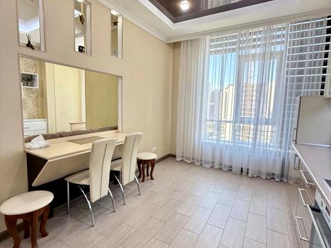 квартира за адресою Французький бульв., 60г