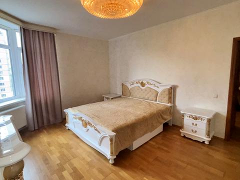 квартира по адресу Николая Ушакова ул., 1-В