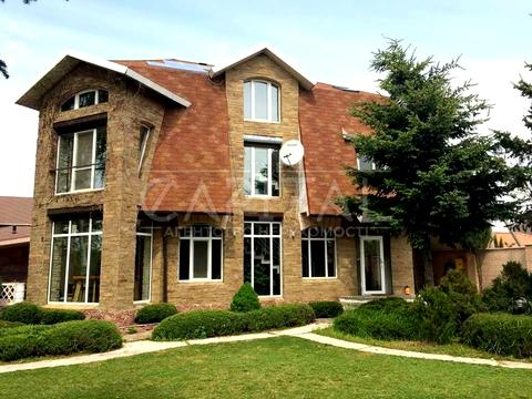 дом по адресу підгірна, 1