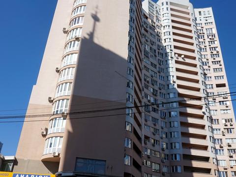 квартира по адресу Митрополита Андрея Шептицкого ул. (Анатолія Луначарського), 10