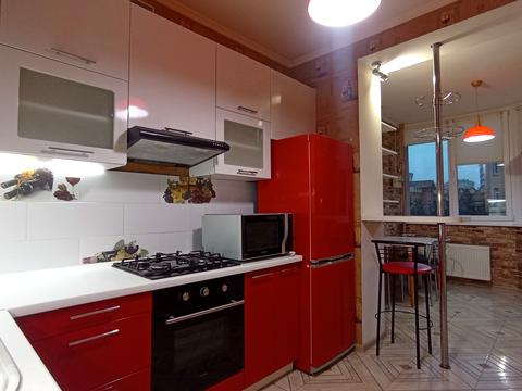 квартира за адресою Толстого, 102
