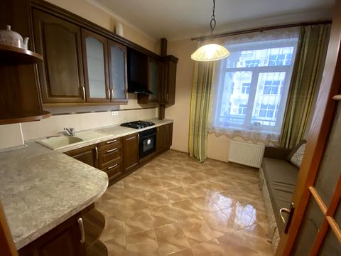 квартира за адресою Будівельників вул., 30