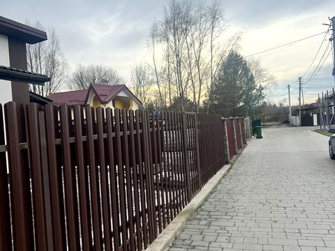 будинок за адресою Весняна