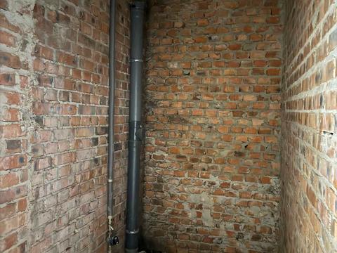 комерційна за адресою Залізнична вул., 9-Б