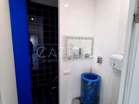 комерційна за адресою Воздвиженська вул., 51а