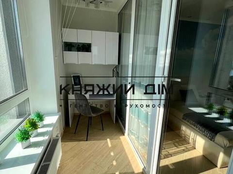 квартира за адресою Київ, Зарічна вул., 2
