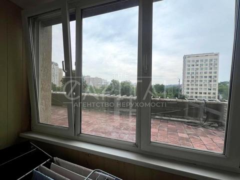 квартира за адресою Голосіївський просп. (40-річчя Жовтня), 68