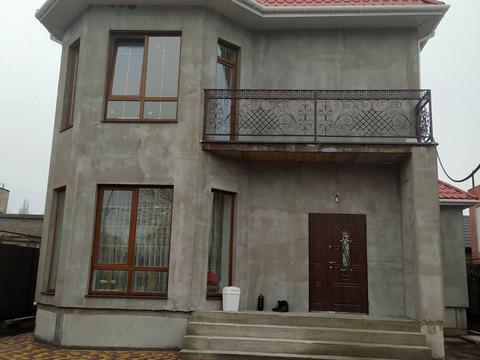 будинок за адресою Олексія Вадатурського вул. (Маршала Малиновського)
