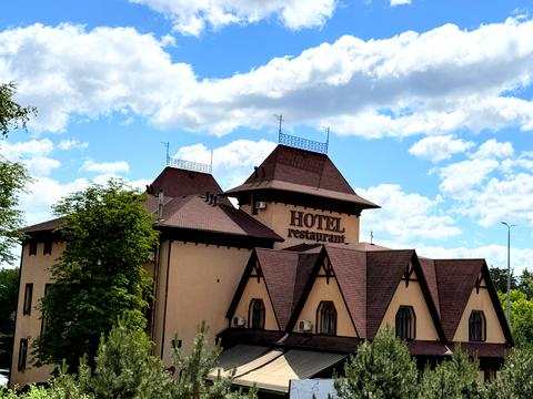 комерційна за адресою Берестейський просп. (Перемоги), 8-А