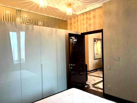 квартира за адресою Дніпровська набережна вул., 14
