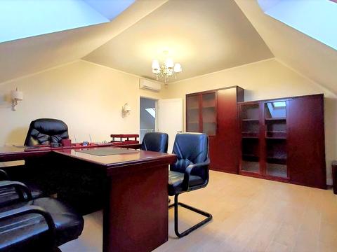 комерційна за адресою Приозерна, 7