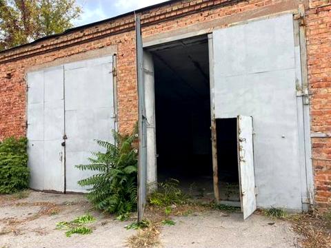 комерційна за адресою Волинська вул., 1
