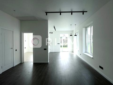 дом по адресу Івасюка