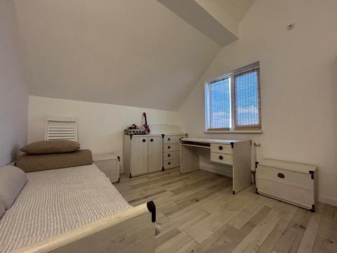 будинок за адресою Лугова