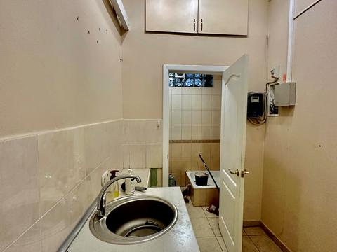 комерційна за адресою Ніни Строкатої вул. (Буніна), 15