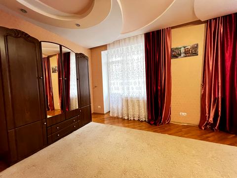 квартира за адресою Зодчих вул., 34