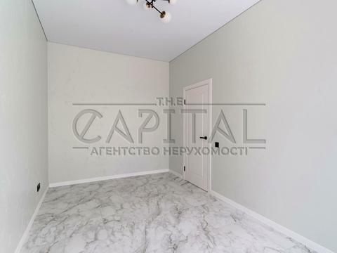 будинок за адресою Центральна вул., 1