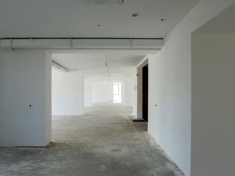 комерційна за адресою Саксаганського вул., 53/80