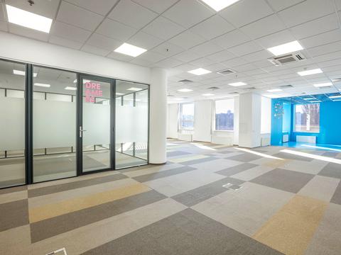 комерційна за адресою Жилянська вул., 75