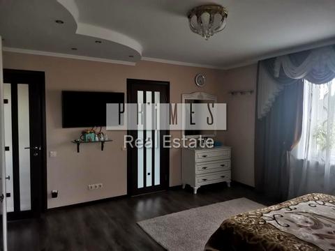 дом по адресу Добровольців вул.