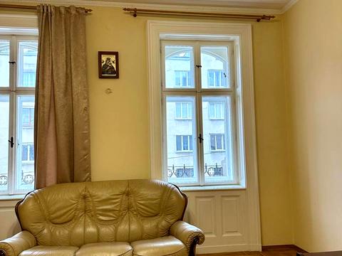 квартира за адресою Героїв Майдану вул. (Гвардійська), 4