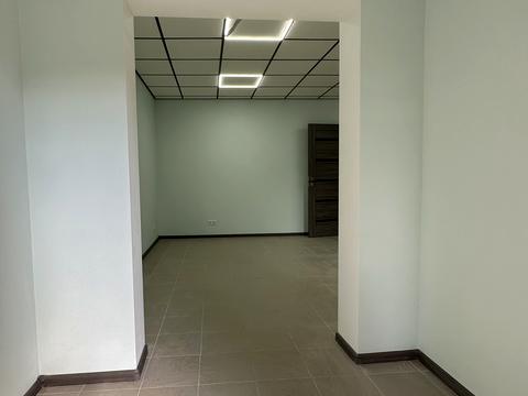 комерційна за адресою Куроп'ятникова вул., 27