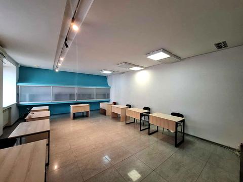 коммерческая по адресу Николая Михновского бульв. (Дружбы народов), 26/1