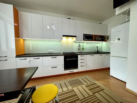 квартира за адресою Юності вул., 3