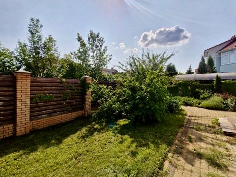 будинок за адресою Осіння, 17