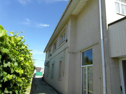 будинок за адресою Довга, 50