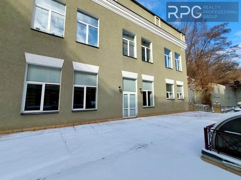 комерційна за адресою Бульварно-Кудрявська вул. (Воровського), 24