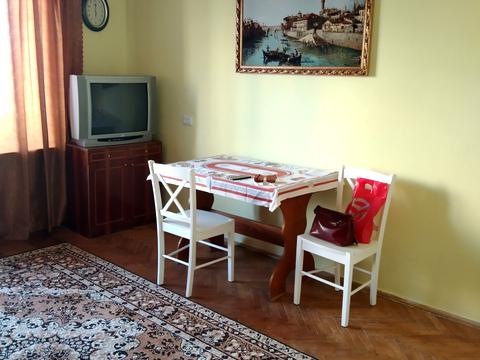 квартира за адресою Медової Печери вул. (), 63