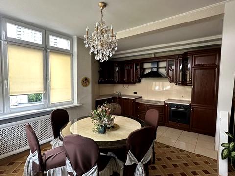 квартира за адресою Голосіївський просп. (40-річчя Жовтня), 68