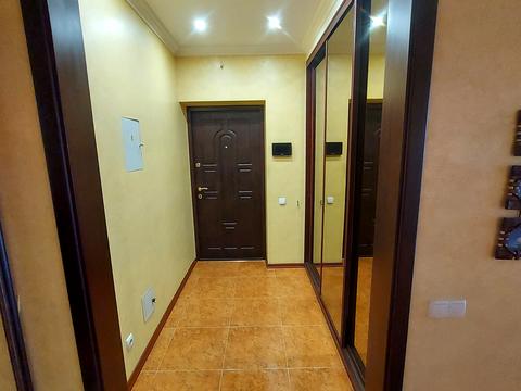 квартира за адресою Дніпровська набережна вул., 1