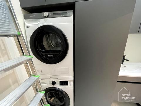 будинок за адресою Квітнева вул.