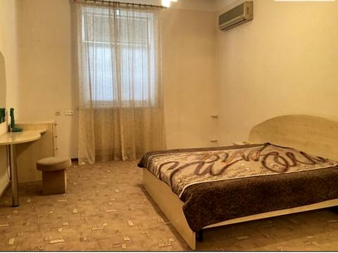 квартира за адресою Дмитра Яворницького просп. (Карла Маркса), 82