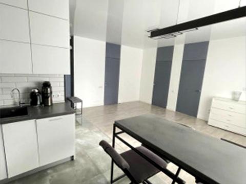 квартира по адресу Небесной Сотни просп. (Маршала Жукова), 111