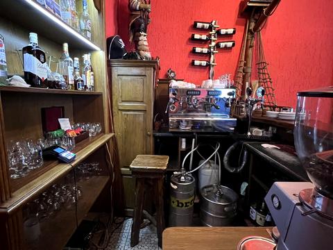 комерційна за адресою Київська, 1