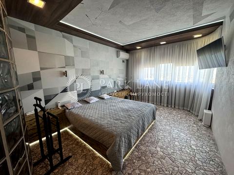 квартира за адресою Степана Рудницького вул. (Академіка Вільямса), 3/7