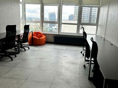 комерційна за адресою Кловський узвіз (Кловський), 7