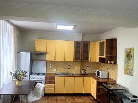 квартира за адресою Велика Васильківська вул. (Червоноармійська), 132