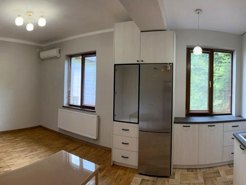 квартира за адресою Гетьмана Івана Мазепи вул. (Топольна), 37